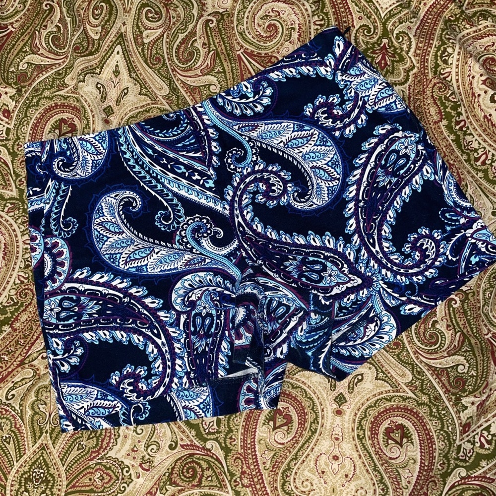 Mid-Rise Paisley Shorts